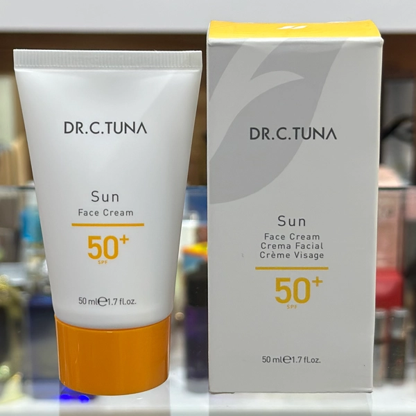 کرم ضد آفتاب دکتر سی تونا فارماسی اصل ترکیه SPF50 بی رنگ مناسب انواع پوست 50 میل | DR.C.TUNA FARMASI Sun Face Cream Spf50 (50ml)